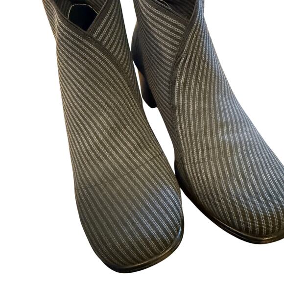 Anthropologie 8.5 Pull On Sock Boot Gray Stripe Ankle Square Toe Block Heel - Picture 6 of 9